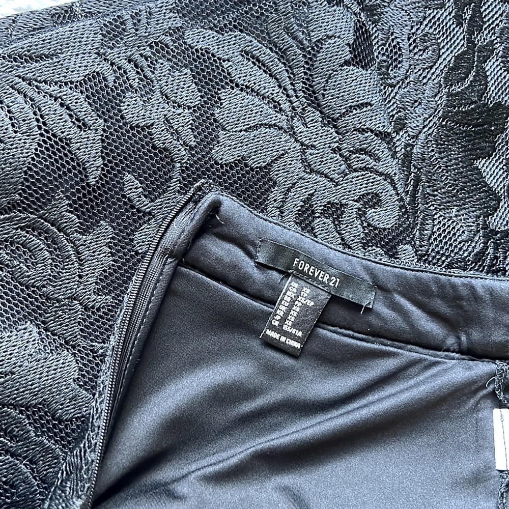 High Rise Skirt - Picture 2 of 3